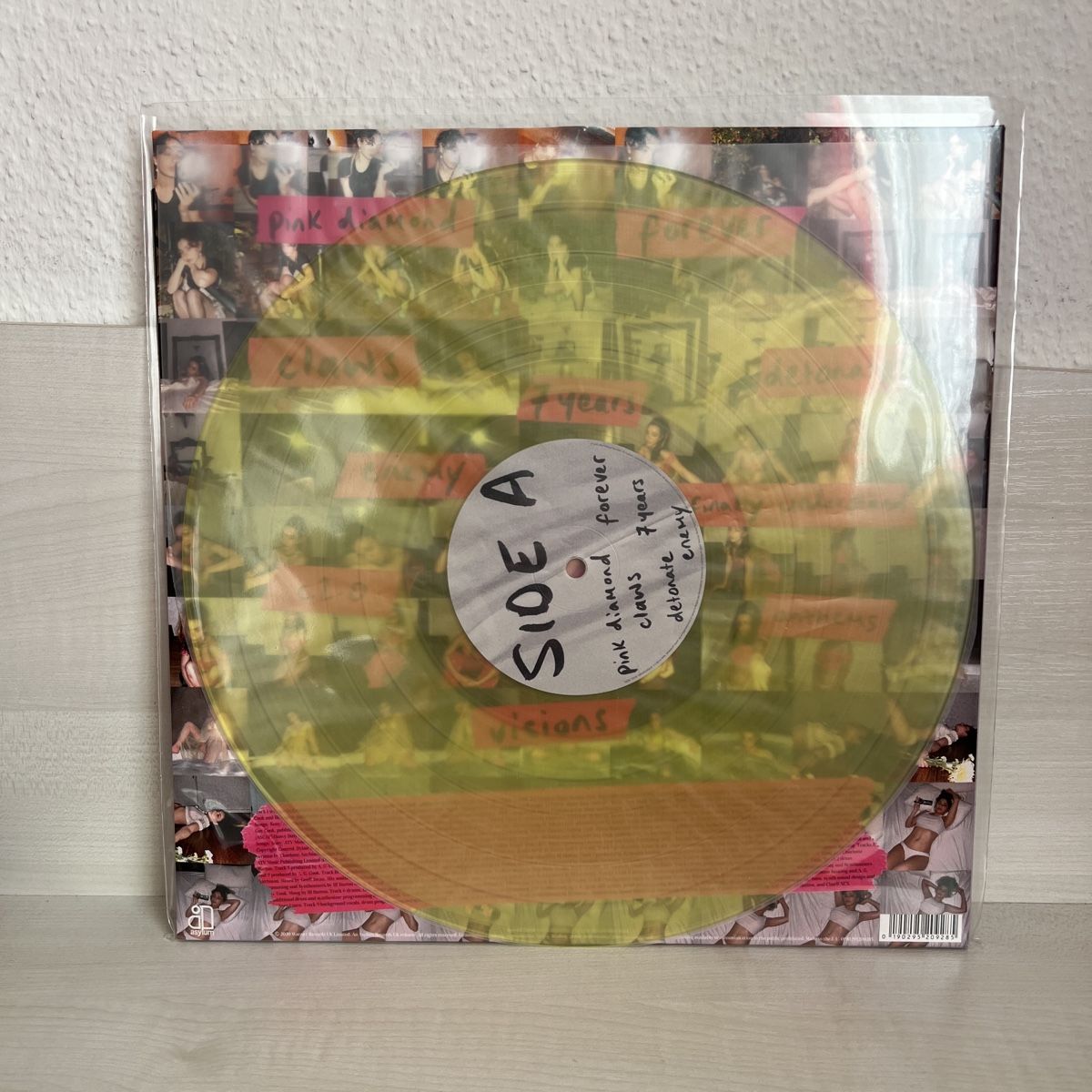 Dischi in vinile: Charli XCX How I’m Feeling Now LP – Usato da Fribourg venduto da ariesto 1