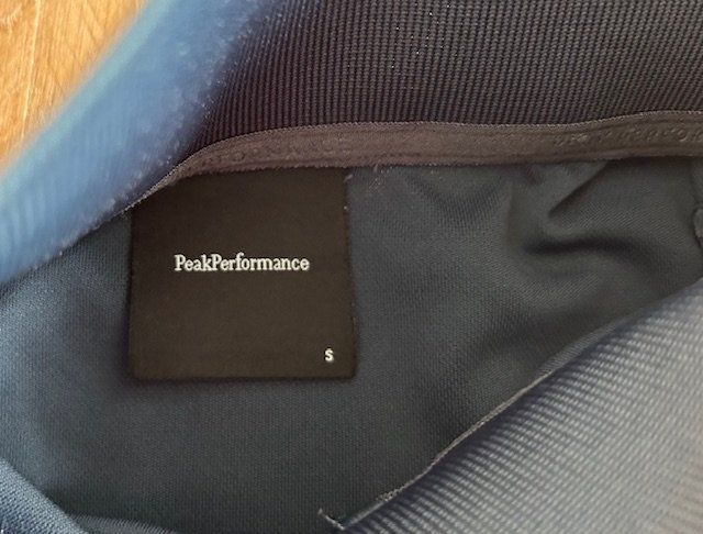 Peak Performance Magliette Polo: Poloshirt Golf Peak Performance Petrol Gr. S – Usato da Utzigen venduto da Crisbo 1