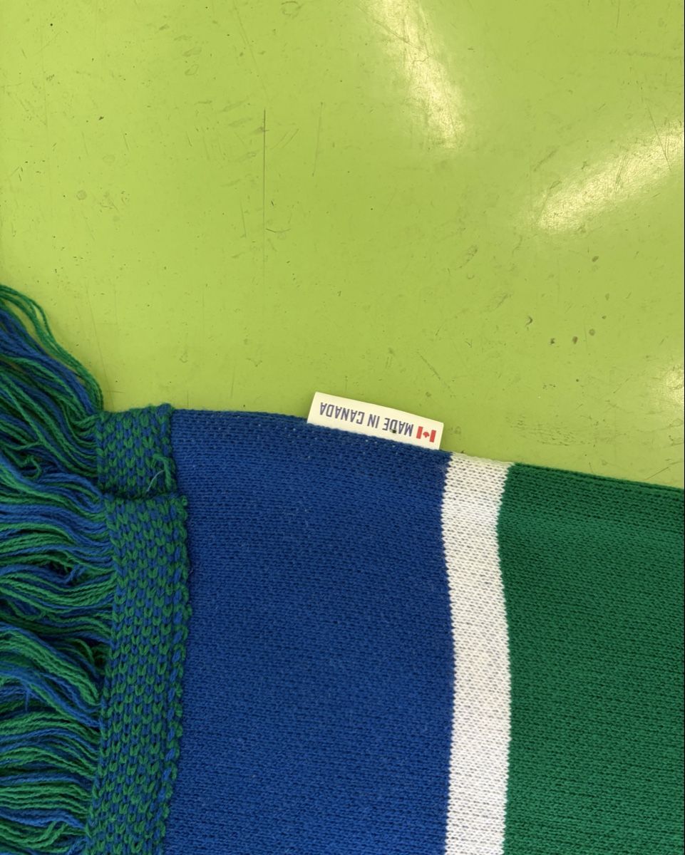 Foulards & écharpes: Écharpe Vancouver Canucks – D'occasion à Lausanne par yae_g29f 2