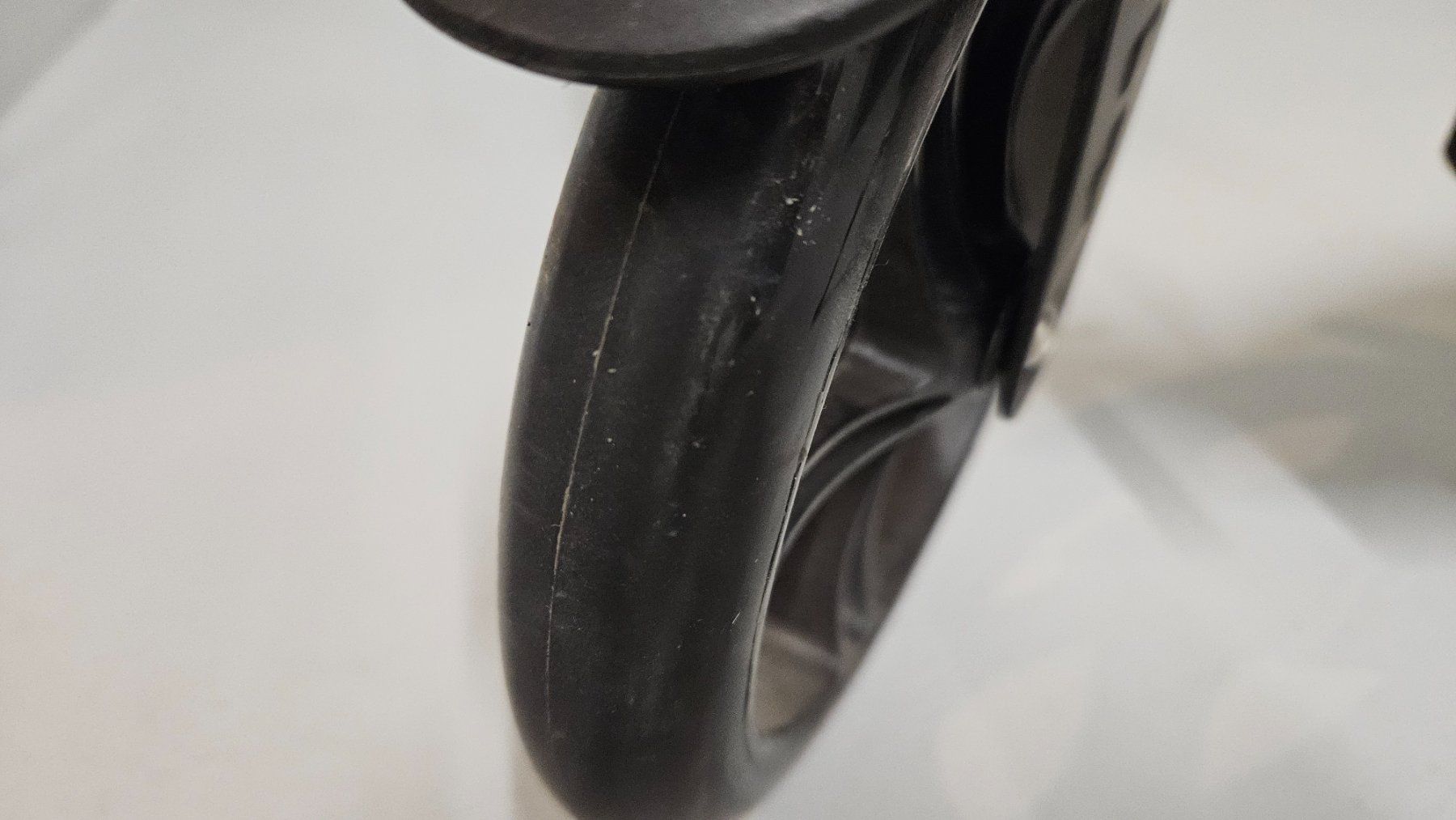 Kickboard: Apollo City Scooter 315z Kickboard – Usato da Hildisrieden venduto da Schteigeiss 5
