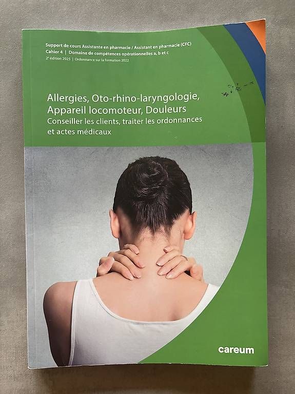 Livres: Support de cours Assistant-e en pharmacie(CFC) – D'occasion à Auvernier par Virginiegw
