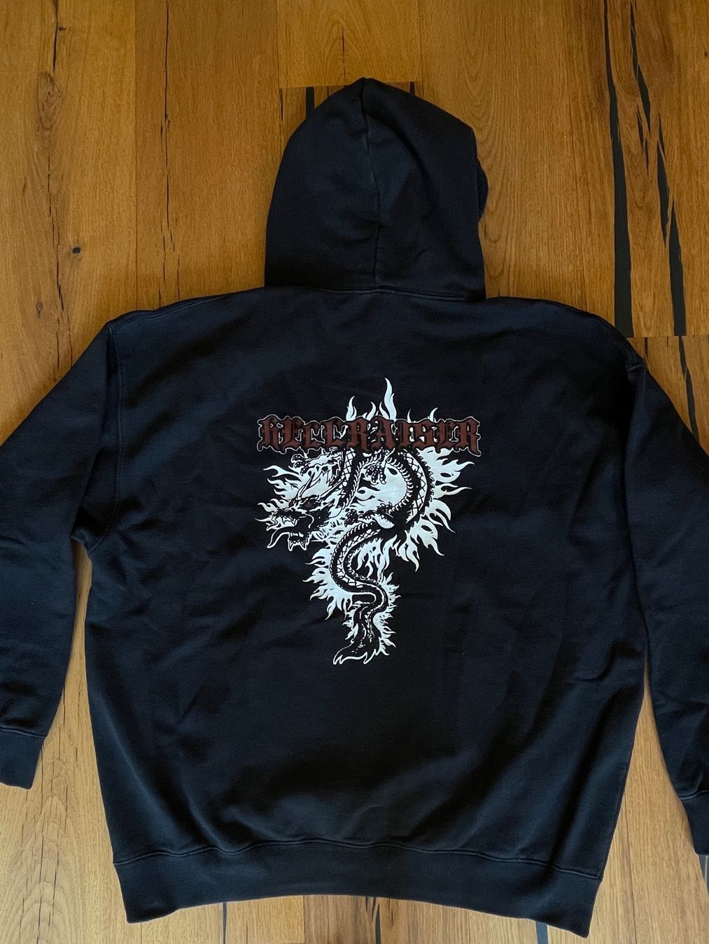 Brandy Melville Maglioni & Felpe: Brandy Melville Hellraiser Hoodie – Usato da Weinfelden venduto da aline.brc