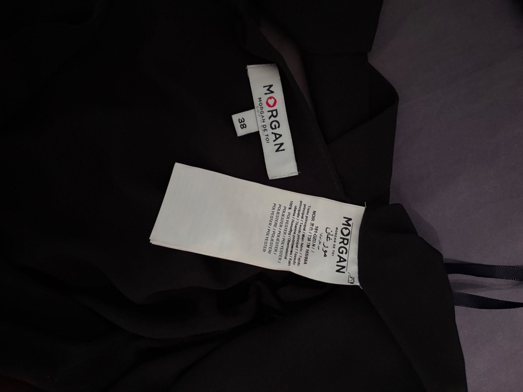 Top: Morgan Top, black, size 38 – Usato da Airolo venduto da Eli90A 1