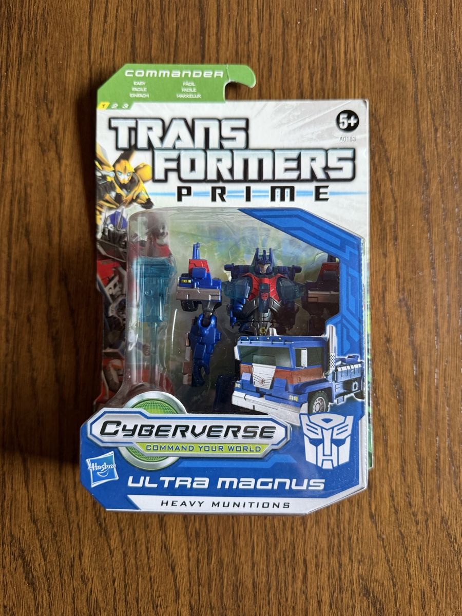 Hasbro Figuren: Transformers Prime Cyberverse – Neu und originalverpackt aus Davos Platz von sharkflash2