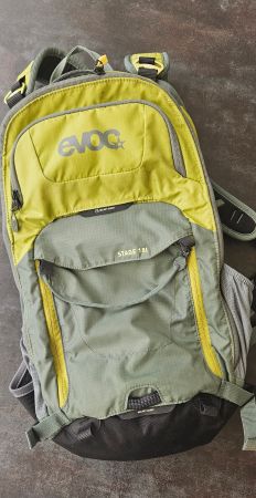 Evoc Stage 18l Rucksack gruen gebraucht guter Zustand