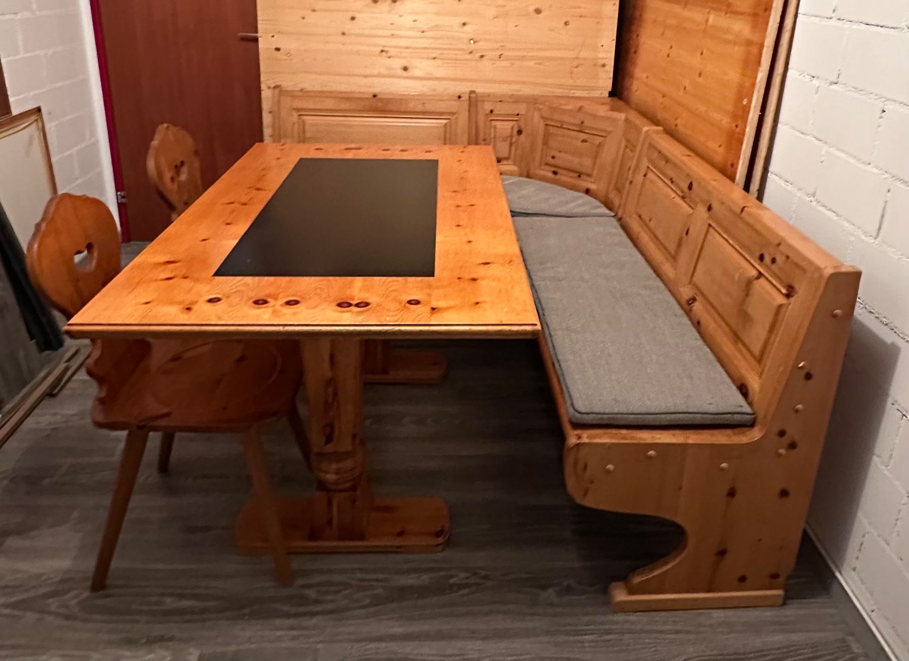 Set di tavolo e panche: Arveneckbank mit Tisch und Stabellen – Usato da Schönenbuch venduto da marisli80