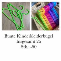 Bunte Kinderkleiderbügel 26 Stk.