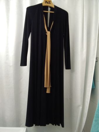 ELEGANTES DAMENKLEID