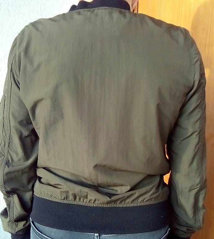 Zara Giacche: Blouson Zara gr. S kaki – Usato da Icogne venduto da Juka 1
