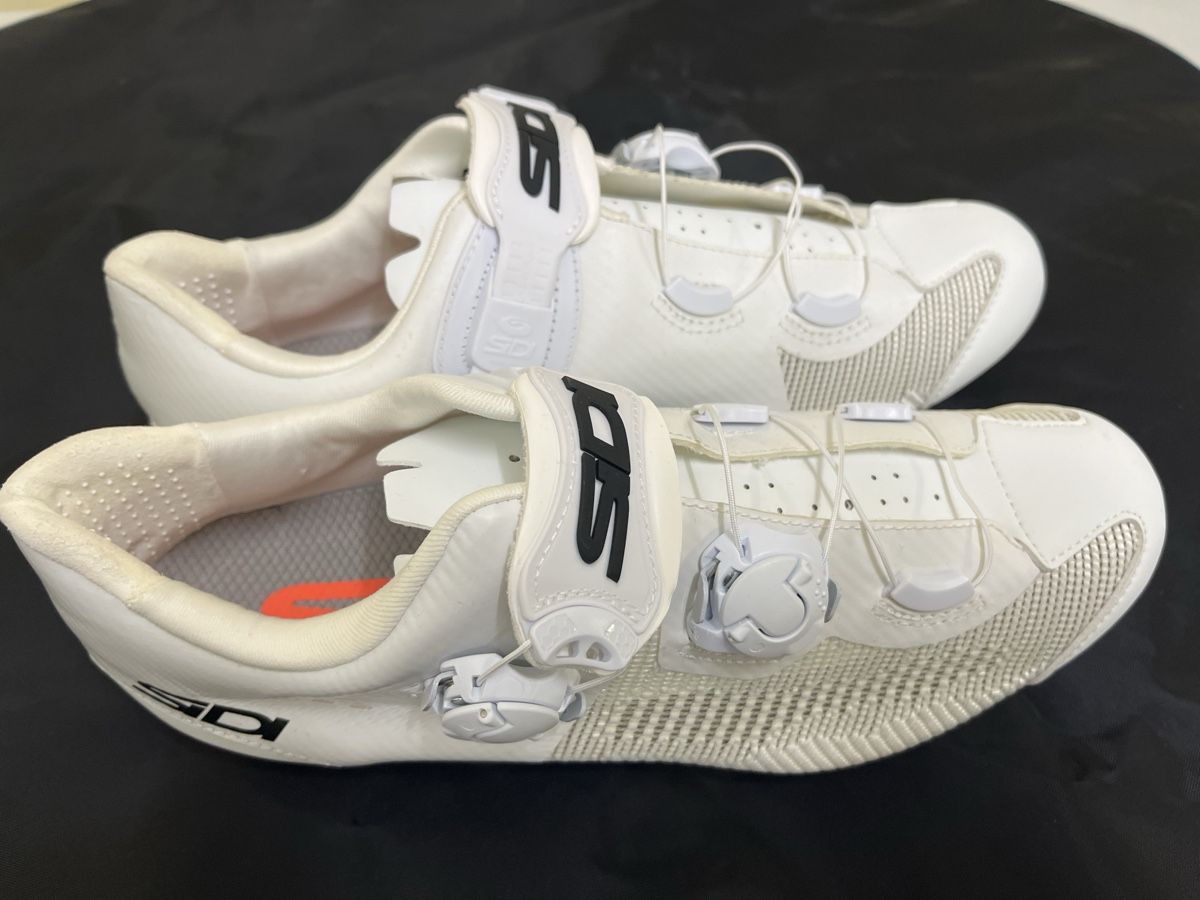 SIDI Chaussures hommes: Fabrikneue SIDI ROAD Genius 10 Knit Weiss 42 – Neuf avec emballage d'origine à Reinach BL par fisherman06 1