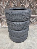 225/55/17 Bridgestone Winterreifen RSC