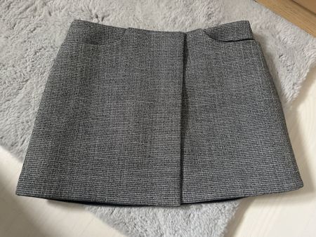 H&M Edition Mini Skirt - Size 40. Perfect!