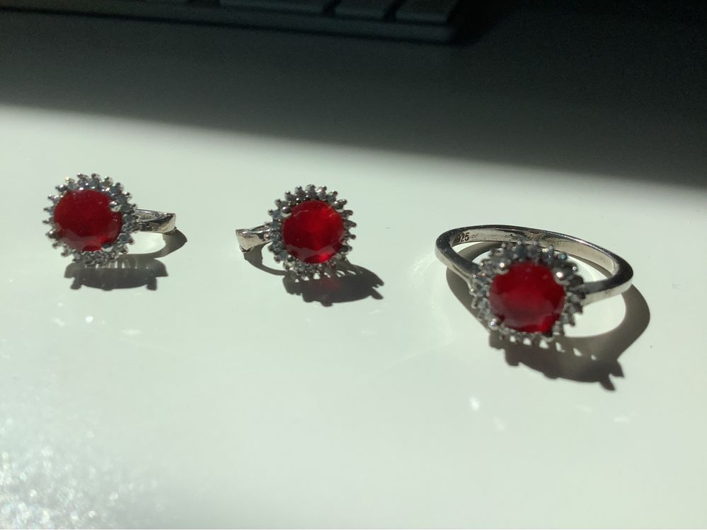 Autres bijoux: Silber Schmuck, Ohrringe, Ring, Anhänger mit roten Steinen – Neuf (Voir description) à bassersdorf par isabelleb0102 1
