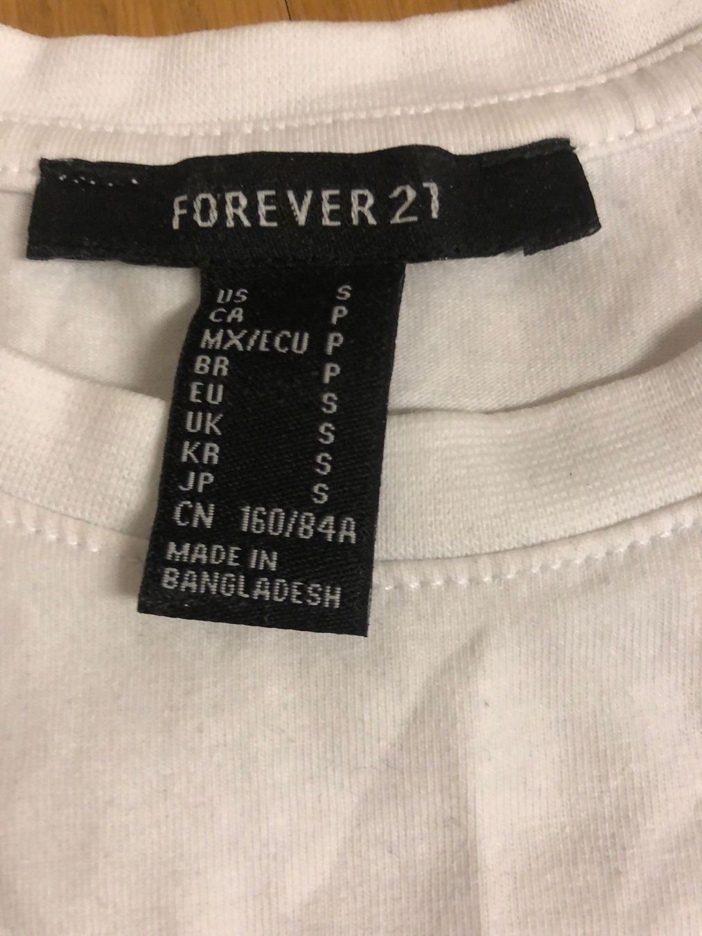 T-shirt: FOREVER 21 T-SHIRT XS/S – Usato da Wattwil venduto da jopara 1