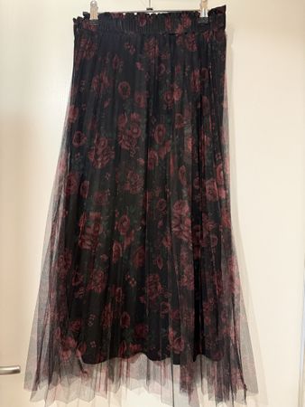 NEUF ! Jupe longue avec Tulle a fleurs 