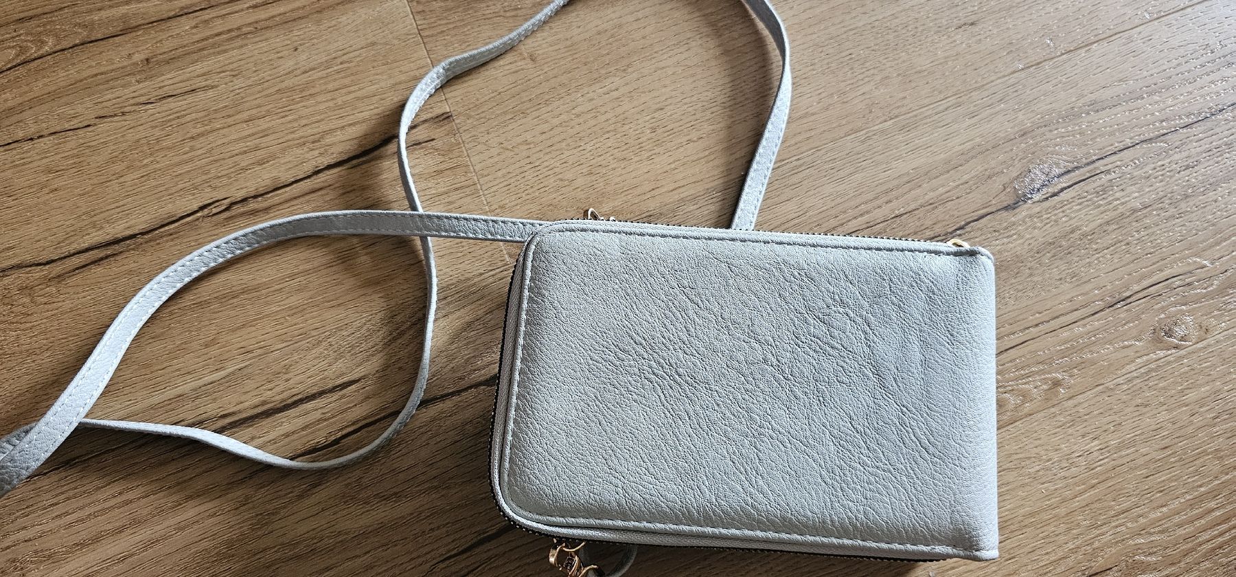 Borse da donna: kleine Handtasche – Nuovo (secondo la descrizione) da Büttikon AG venduto da PAM120319 1