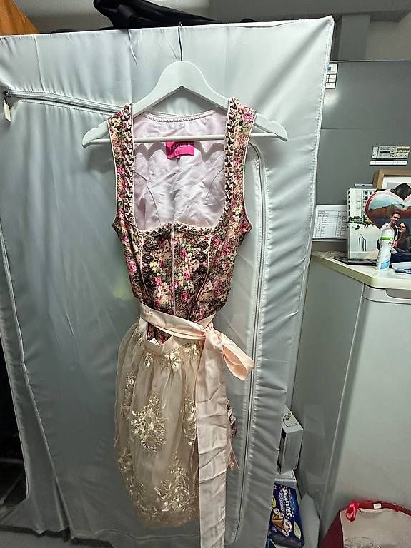 Robes: Krüger Dirndl Grösse 38 – D'occasion à oetwil an der limmat par Norina.G