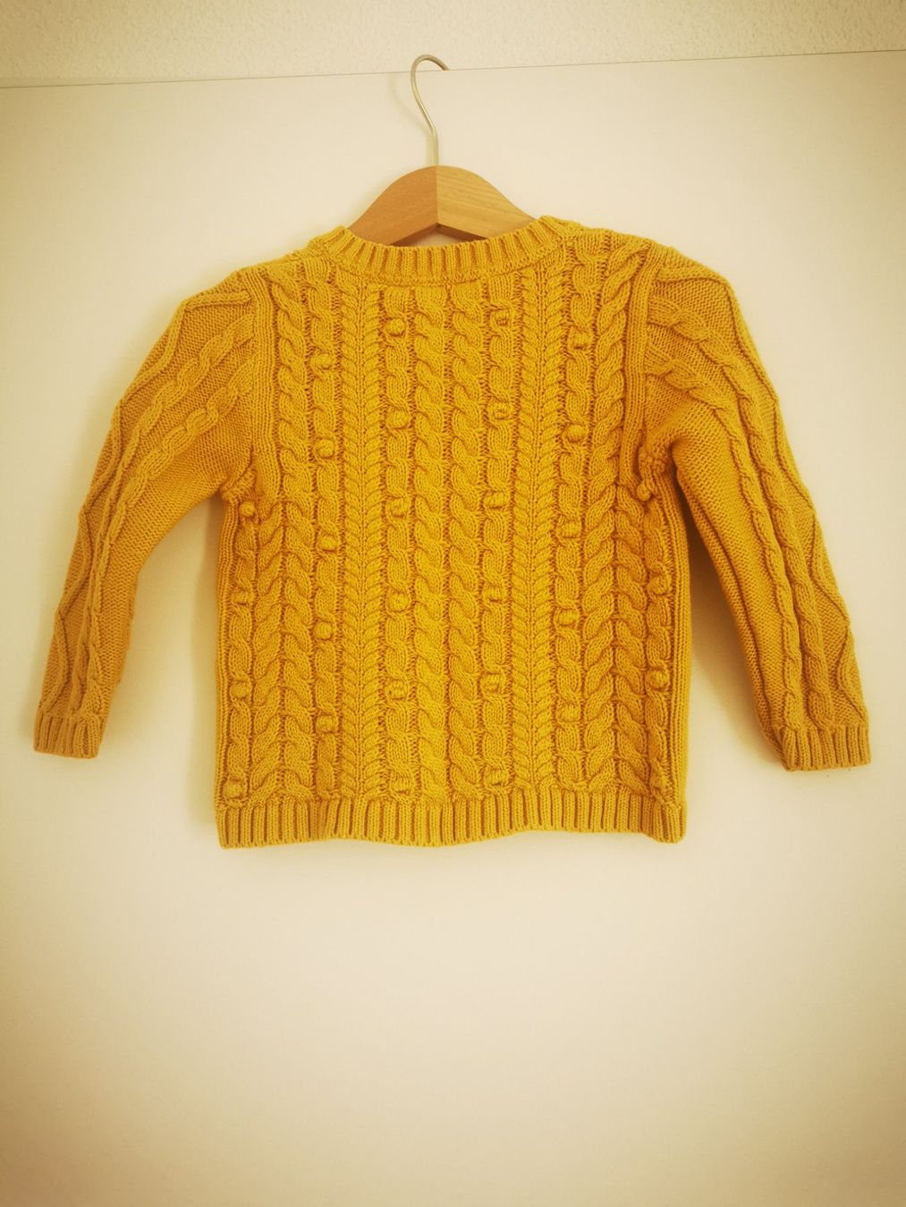 Giacche & Cappotti: Kinder Strickjacke John Lewis senffarbe Grösse 92 – Usato da Niedergösgen venduto da lil_s6k8 1