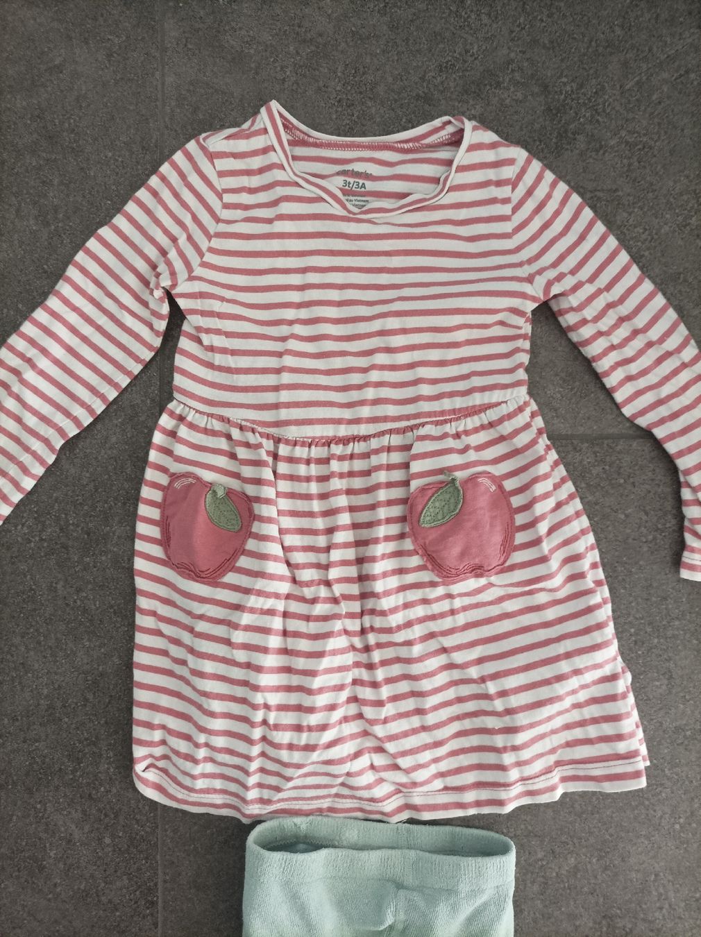Vestiti & Gonne: Kleider-Set Carters Mädchen 98/104 – Usato da Aeschi (SO) venduto da clementinli 1