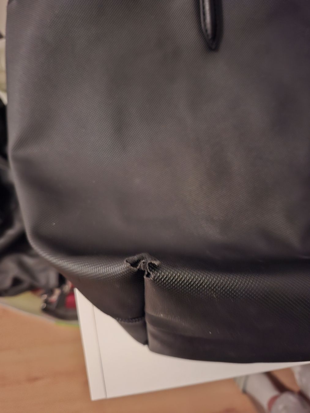Lacoste Borse da donna: sac à main Lacoste – Usato da La Chaux-de-Fonds venduto da emm_9r5v 2