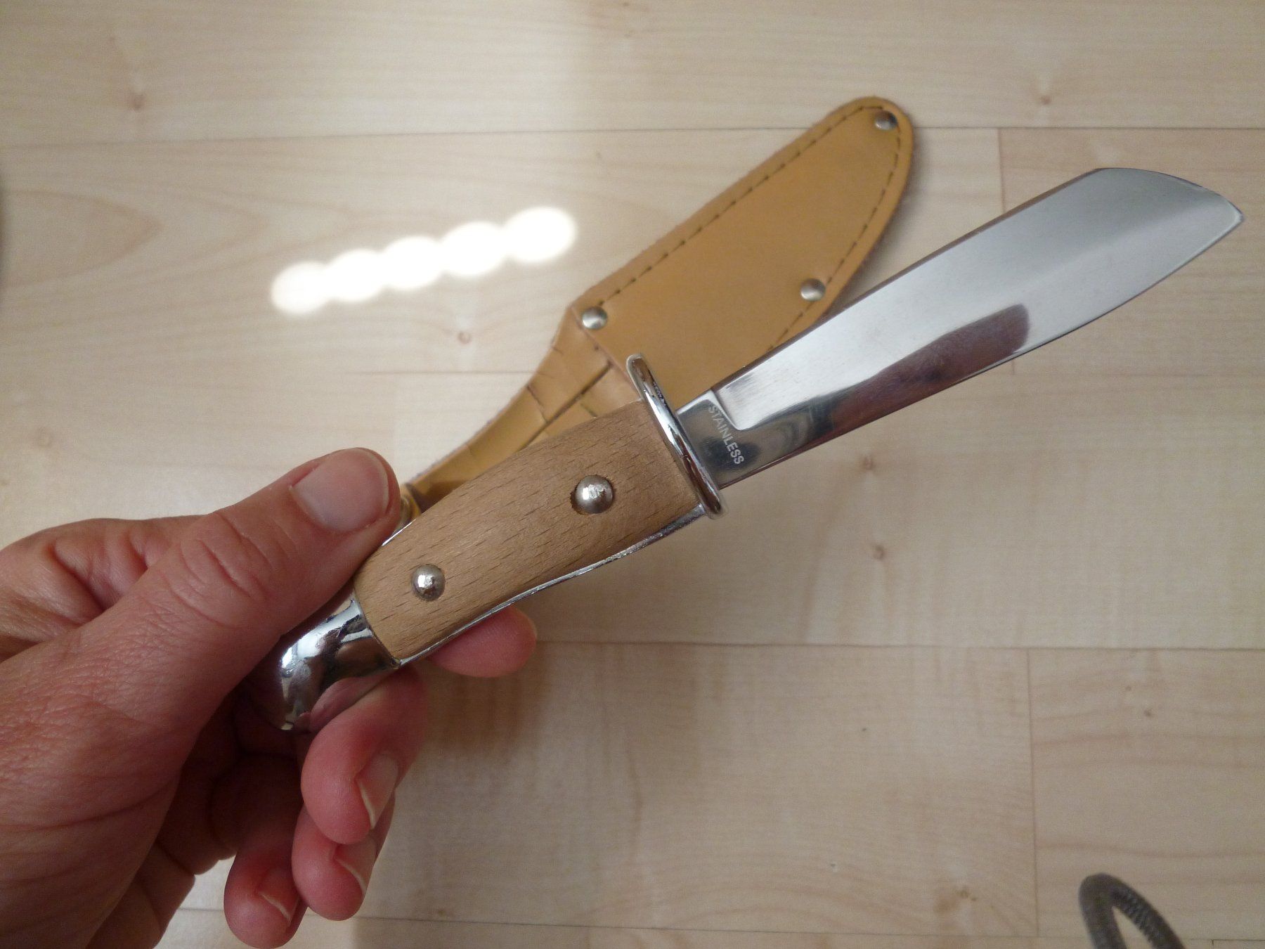 Accessoires: kleines Holz Messer – D'occasion à Dättlikon par Mamakuga 5