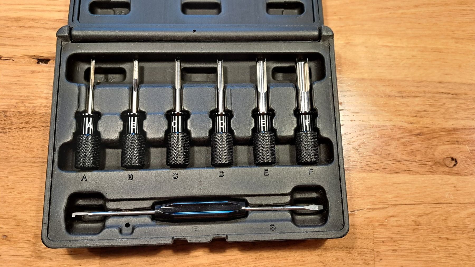 Tutti gli attrezzi: Matco Tools 7-teiliges Deutsch Terminal Tool Kit – Nuovo (secondo la descrizione) da Heimisbach venduto da kattus 2