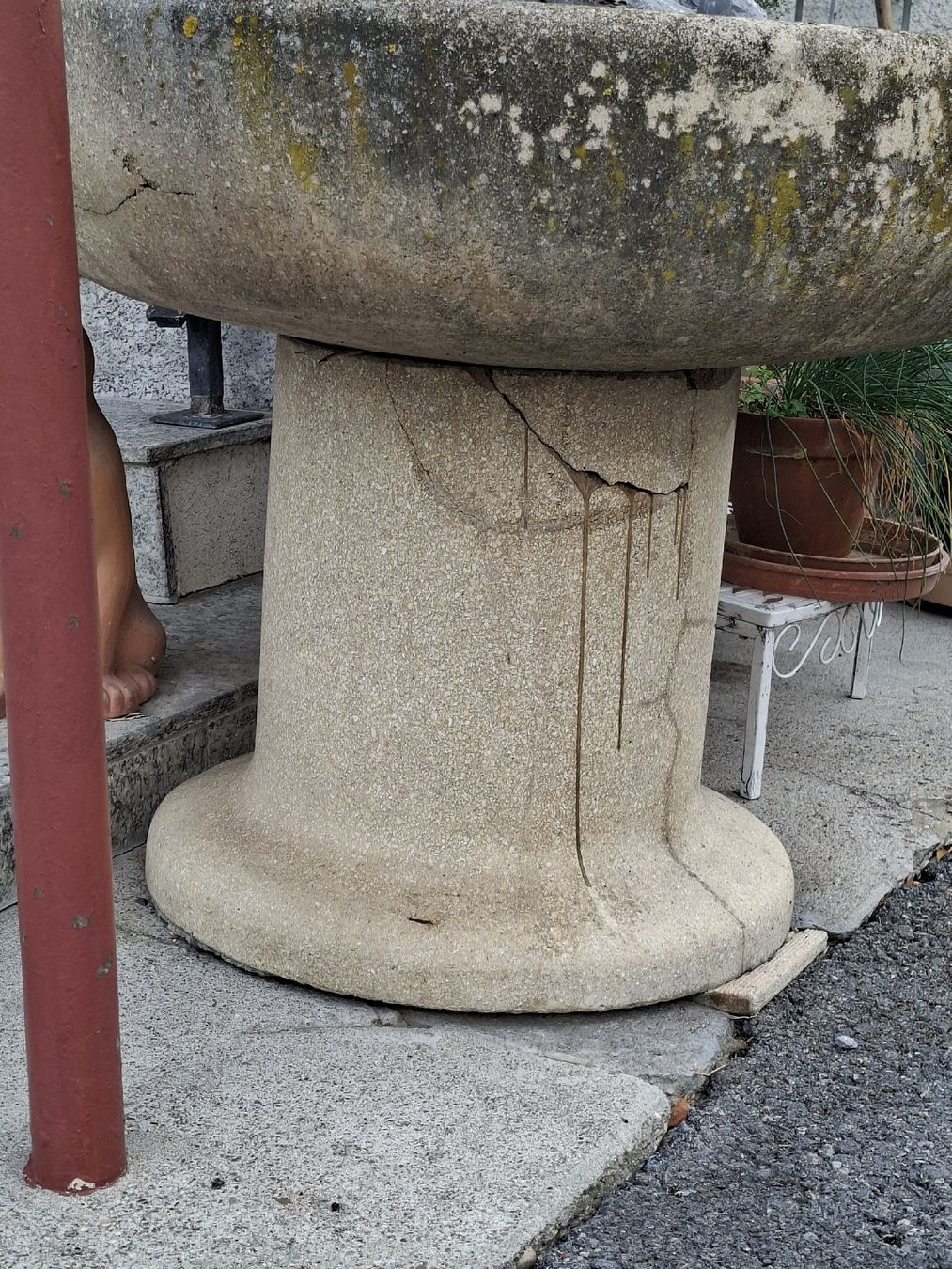 Alle Dekorationen: Beton Blumenständer mit Schale Gebraucht – Gebraucht aus Rüti ZH von Fidelthecat 2