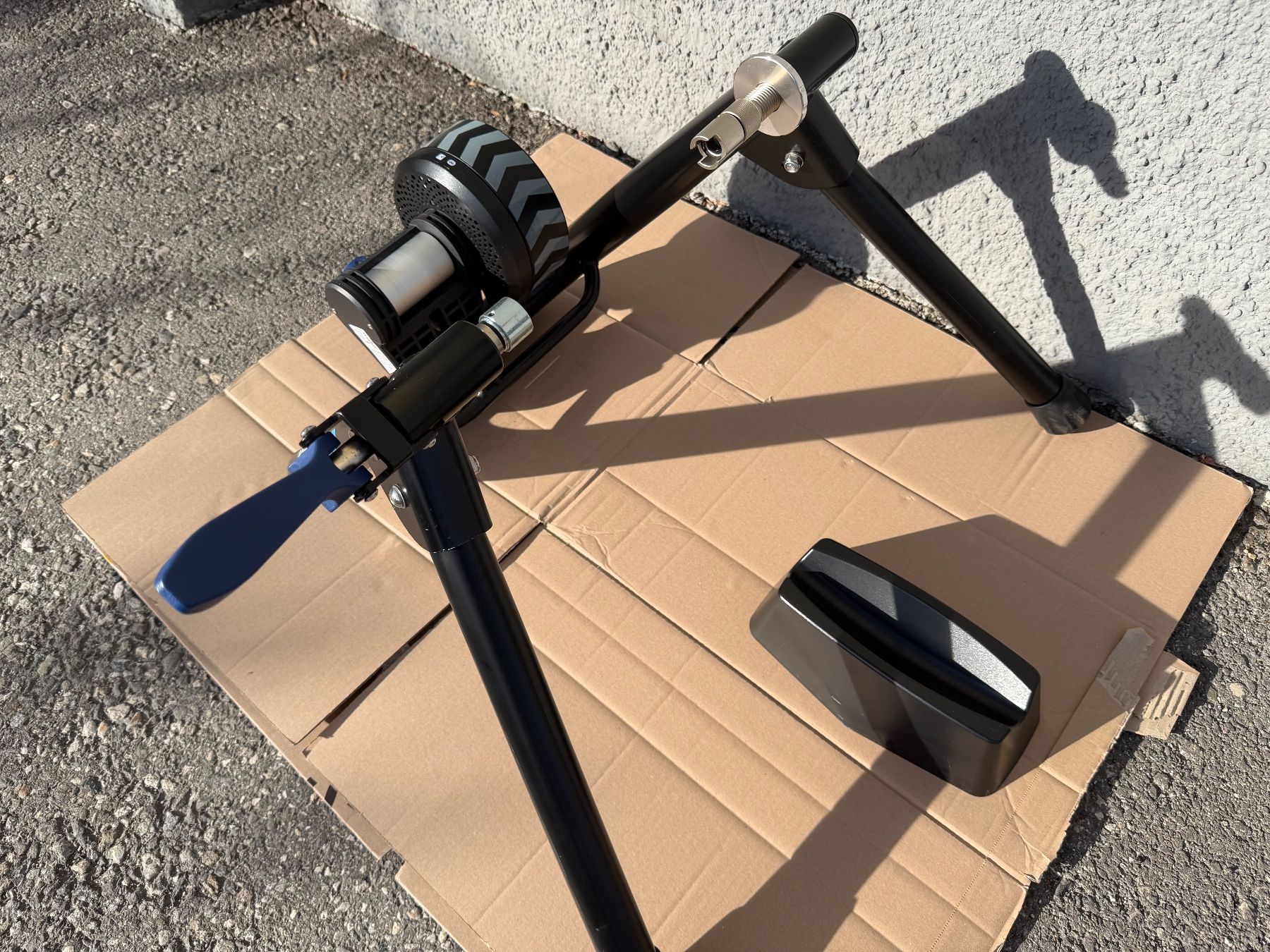 Wahoo Hometrainer: Wahoo Kickr Snap Smart Home Trainer  + Thru Axle adaptater – Usato da Botyre (Ayent) venduto da dam_nlm2 6