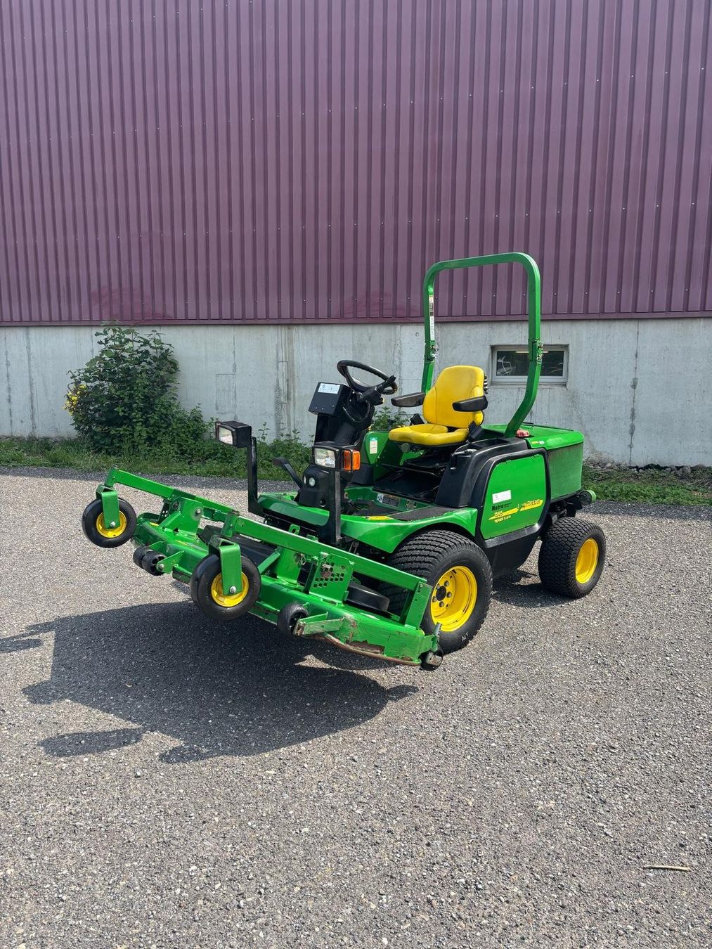 John Deere Tagliaerba: John Deere 1565 4WD Aufsitzmäher – Usato da Sursee venduto da pafu02 1