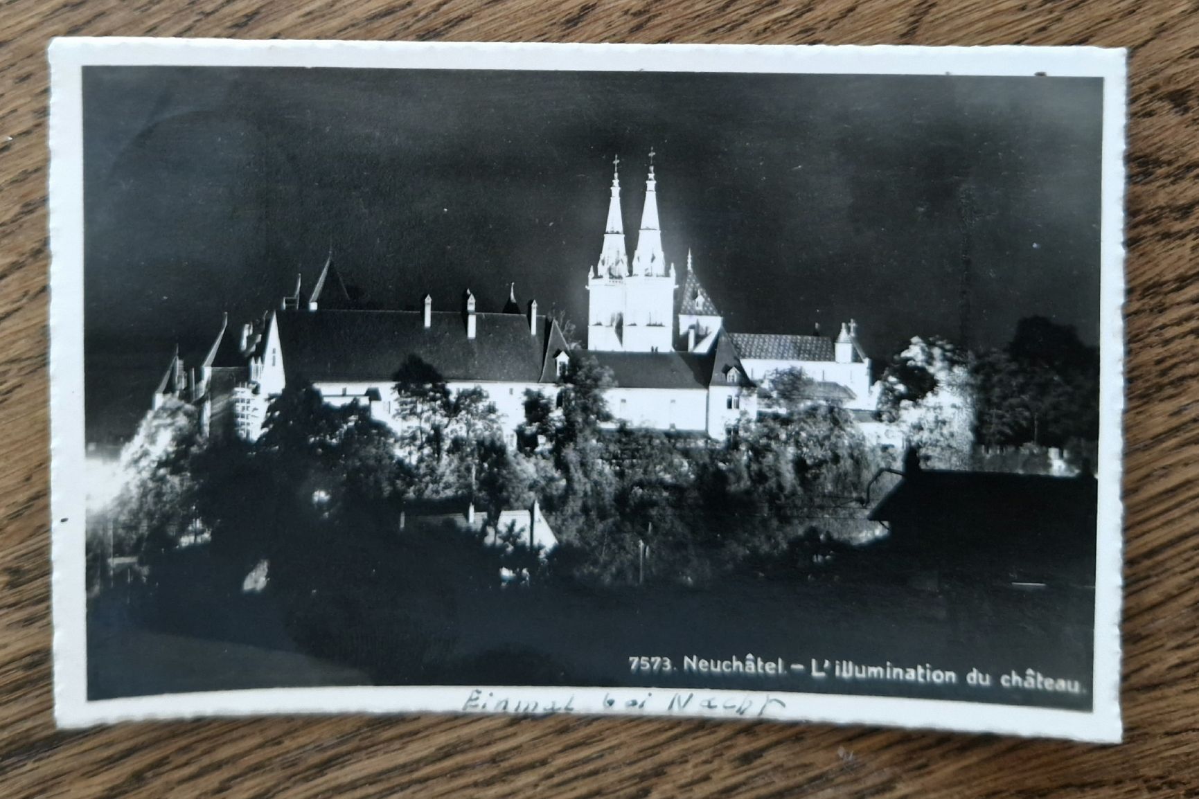 Cartoline postali: Neuchâtel, illumination du château 1943 – Usato da Ebikon venduto da Donar50