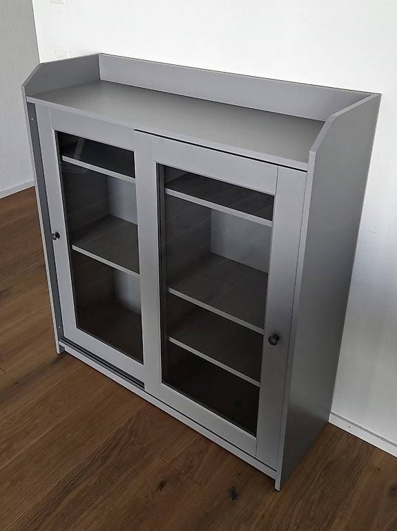 Vetrine: IKEA HAUGA Vitrine / grau / 105x116x36 cm – Usato da Zollikofen venduto da wiktor_krz 2