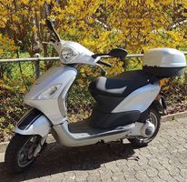 Piaggio FLY 125