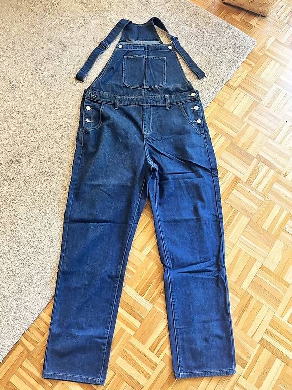 Jeans: Latzhose in Jeans – Gebraucht aus Wittenbach von urs_8ndz