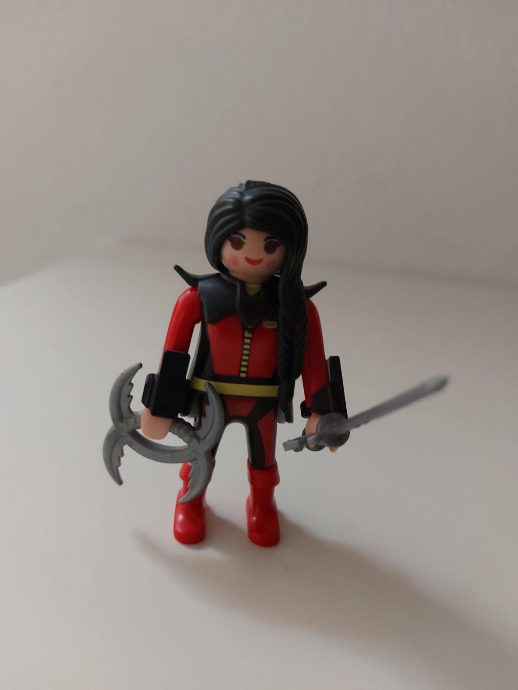Playmobil Spielzeuge: Playmobil schwarzhaarige Kriegerin – Gebraucht aus Gossau SG von lexa7219
