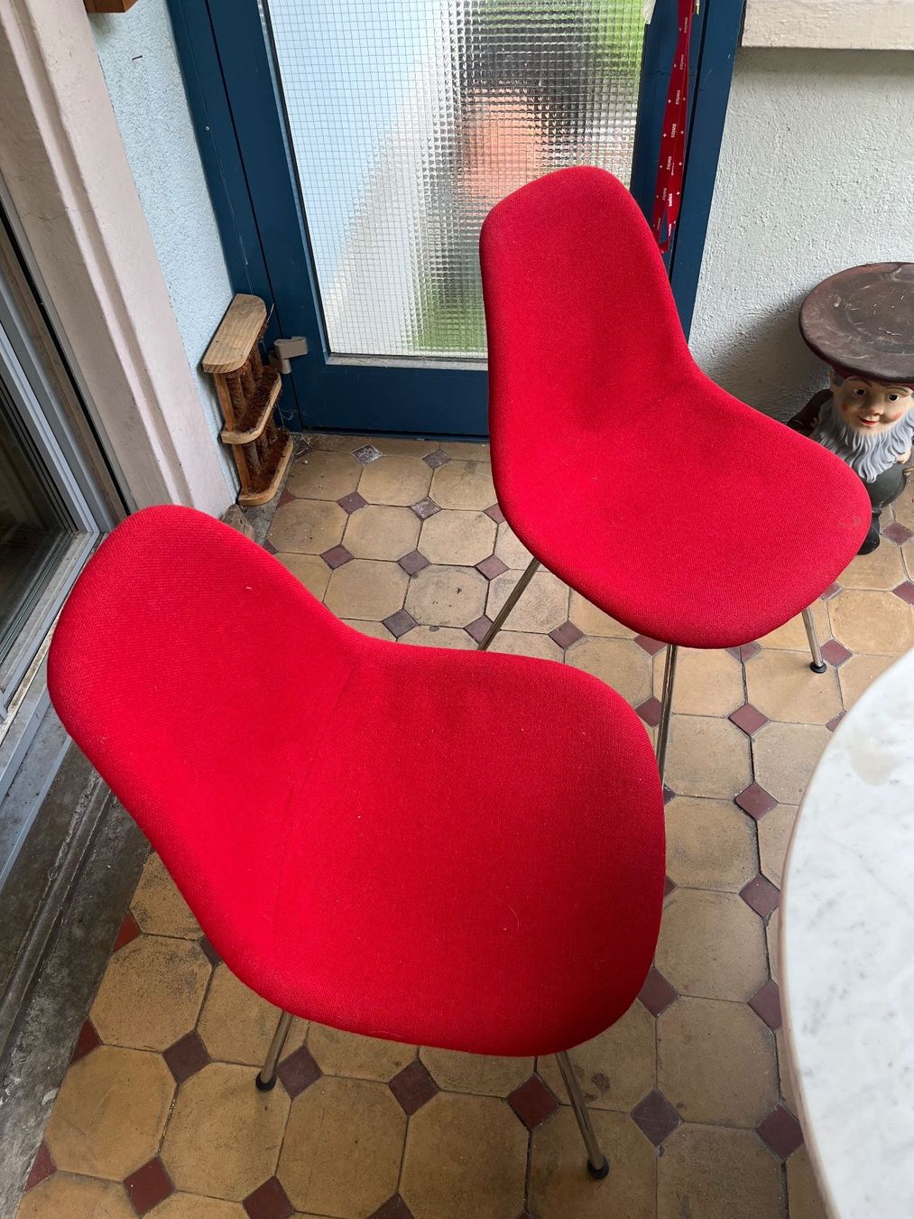 Eames Sedie: Zwei Vitra Eams Side Chair mit Hopsack – Usato da Zürich venduto da Luftibus01 1