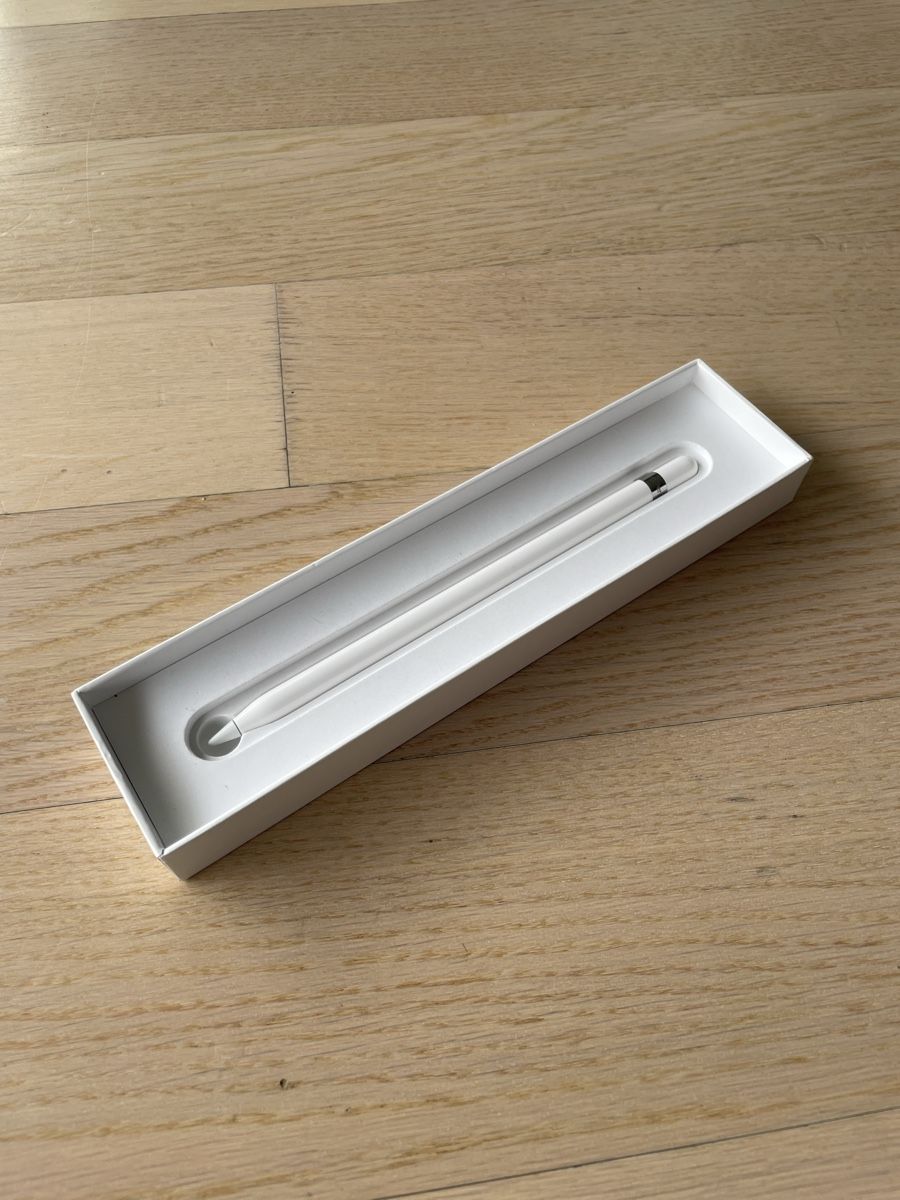 Apple Matite, matite colorate & gessi: Apple Pencil – Usato da Lutry venduto da Berchideddu 1