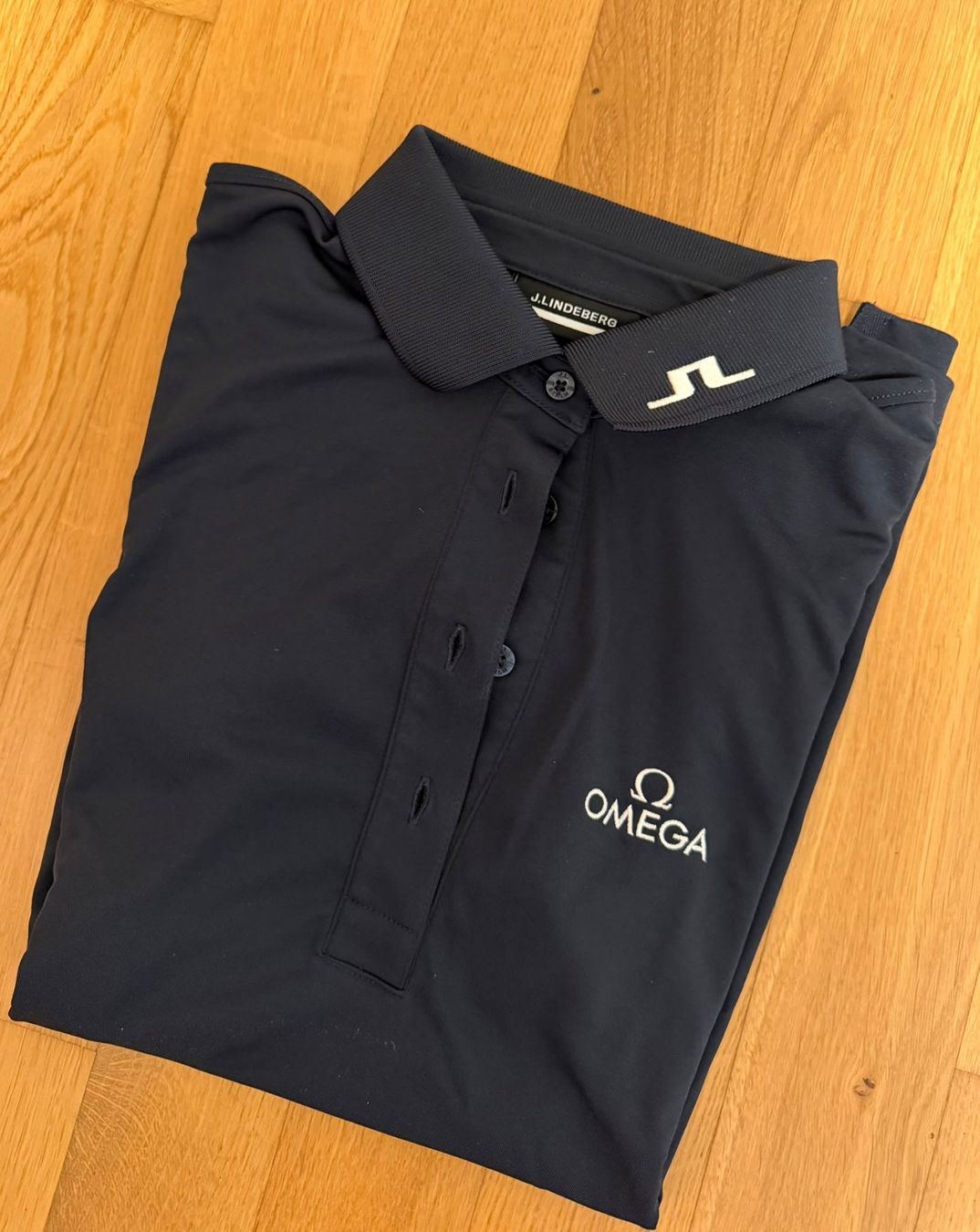 Lindeberg Polo-Shirts: Polo de Golf Lindeberg OMEGA – Gebraucht aus Pieterlen von Upcycle_switzerland 1