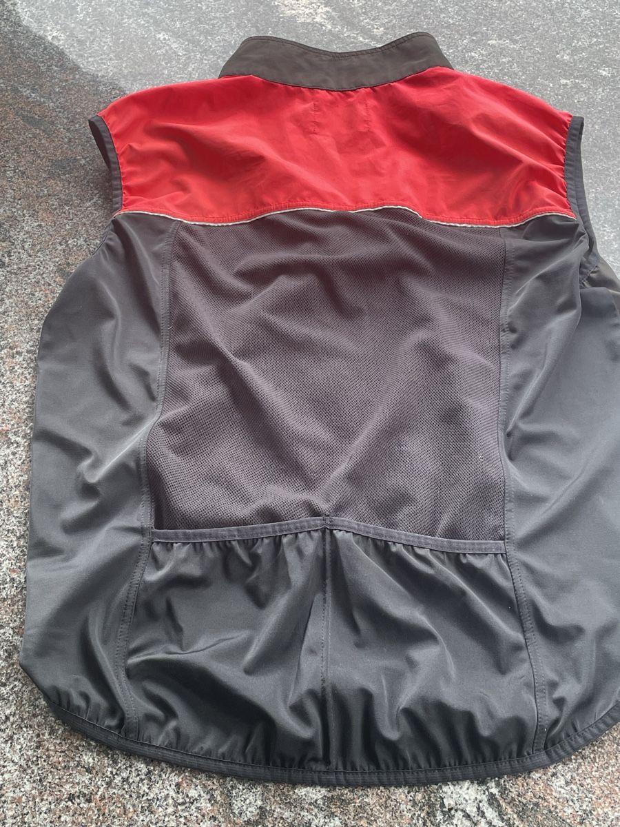 Gilets & Westen: Windstopper (Rad- Weste) – Gebraucht aus Langenthal von reki56 6