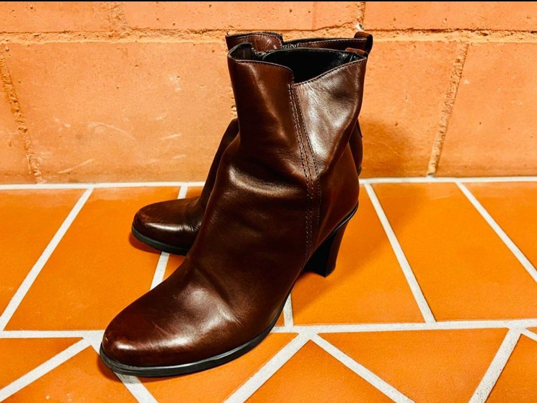 Navyboot Damenschuhe: Navyboot Schuhe, braun, Damenschuh, Gr. 38 – Gebraucht aus Luzern von CVonarburg