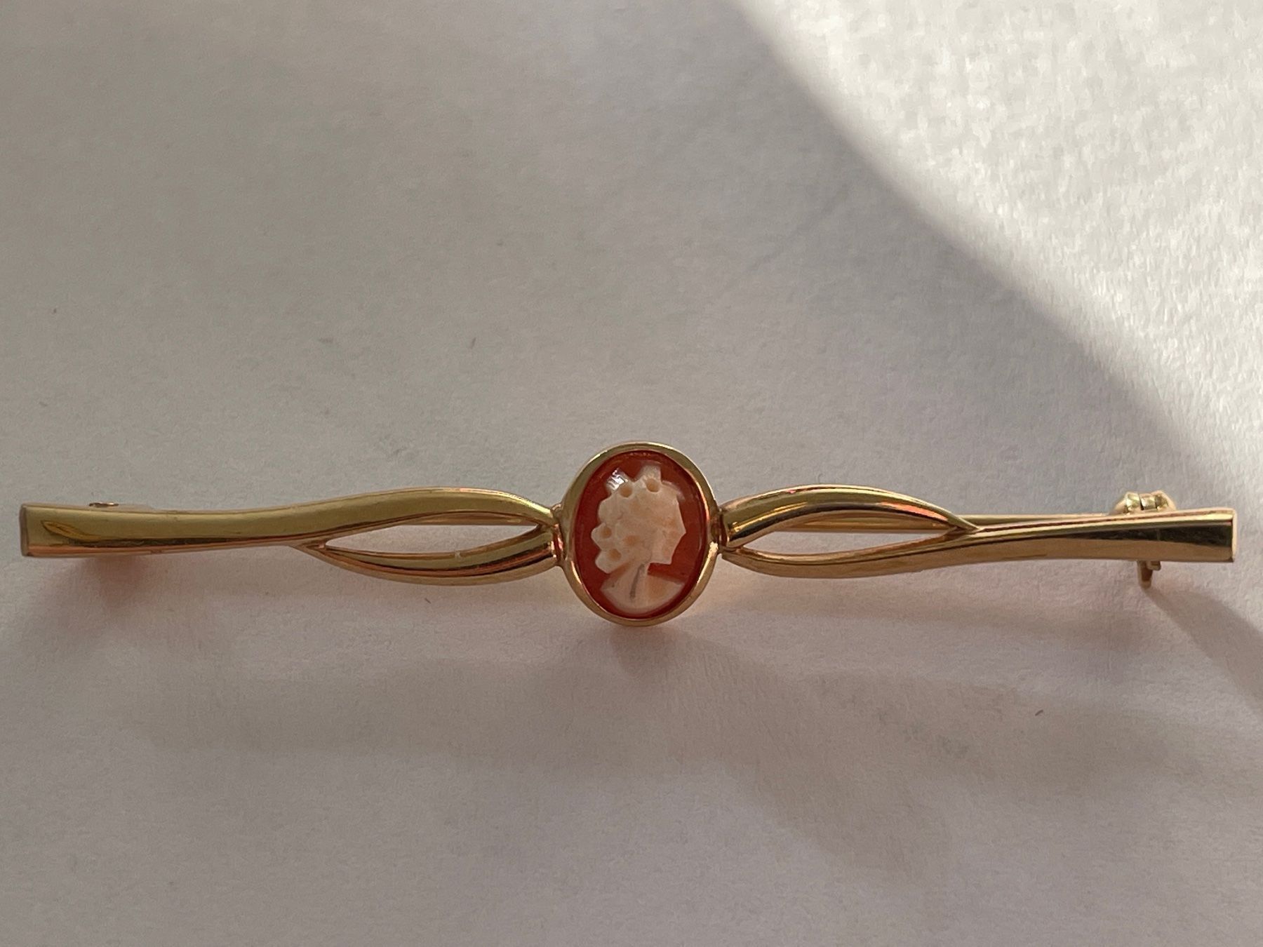 Spille & Fermagli: Broche en or 9 carats – Usato da Montreux venduto da Pipo7878