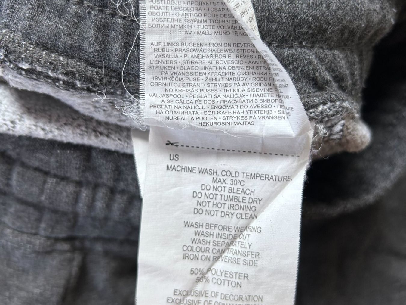 H&M Pantaloni: New Yorker Trainerhose – Usato da St. Gallen venduto da look-twice 3