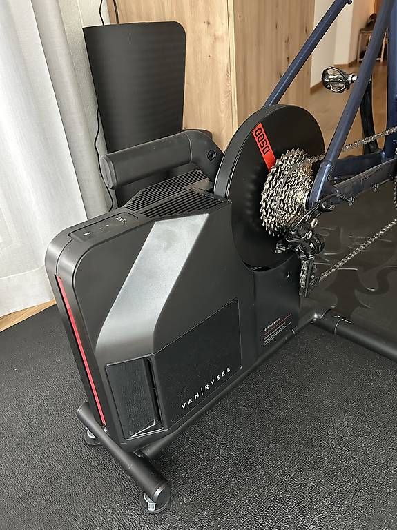 Hometrainer: Rollentrainer VanRysel In'Ride D500 – Usato da Innertkirchen venduto da kil_s5yc 4