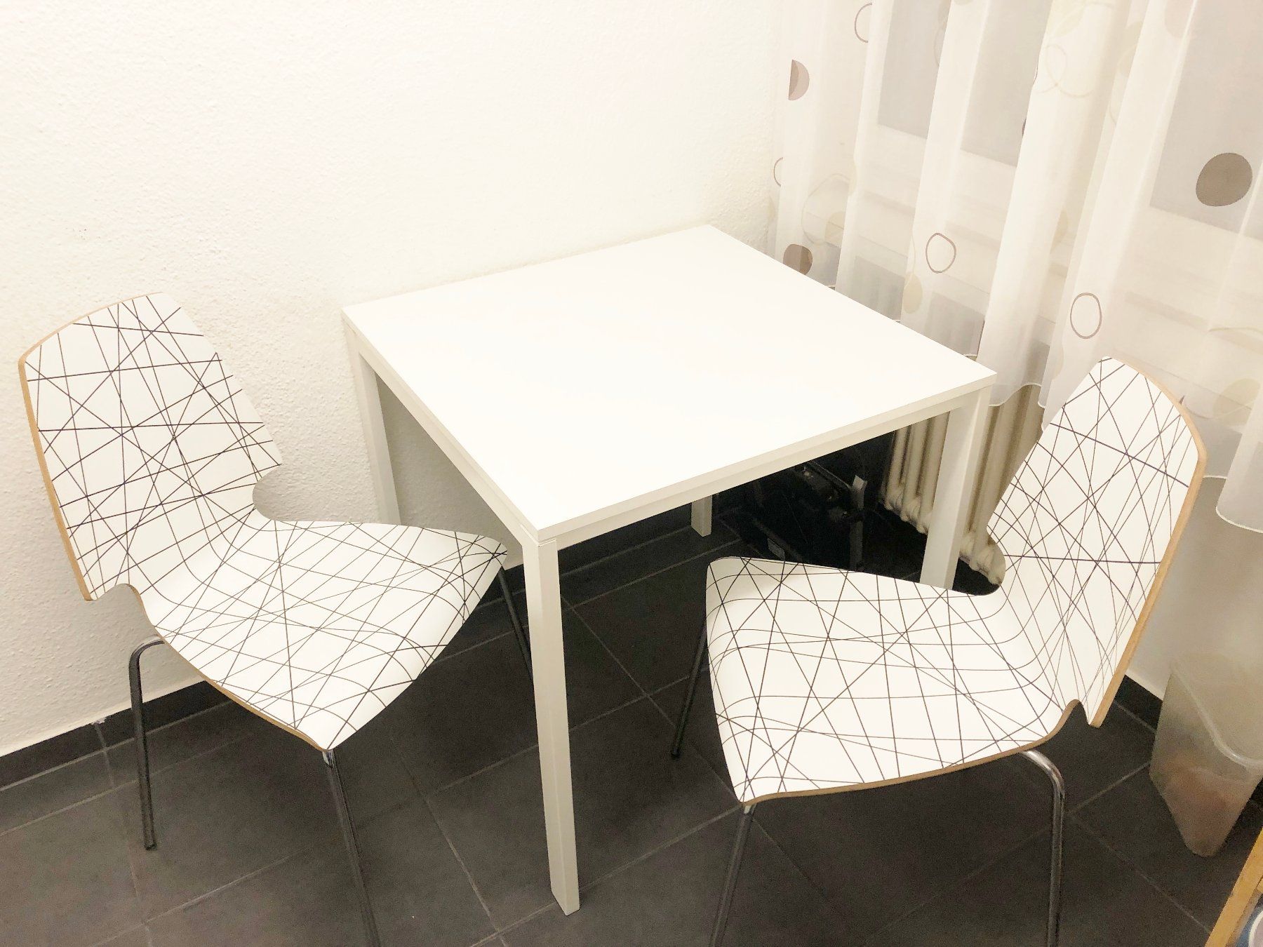 Ikea Tische: Tisch 75 x 75  cm mit 2 Vilmartiühle – Neu (gemäss Beschreibung) aus Glattbrugg von Ariel012 2