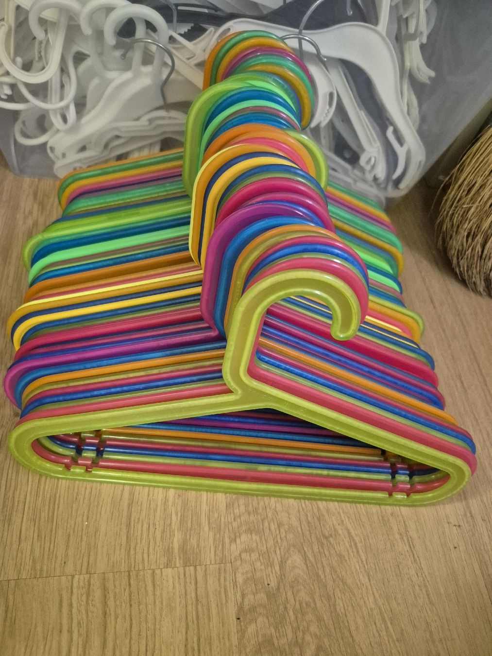 Ikea Appendiabiti: 50 Stück Kinderkleiderbügel – Usato da Schöfflisdorf venduto da kin_2dp9 1