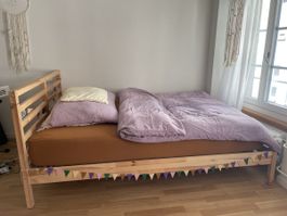 Bett zu verschenken