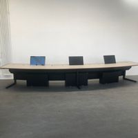 Zurbuchen Bording Room Table 5020x1430mm mit Fenix