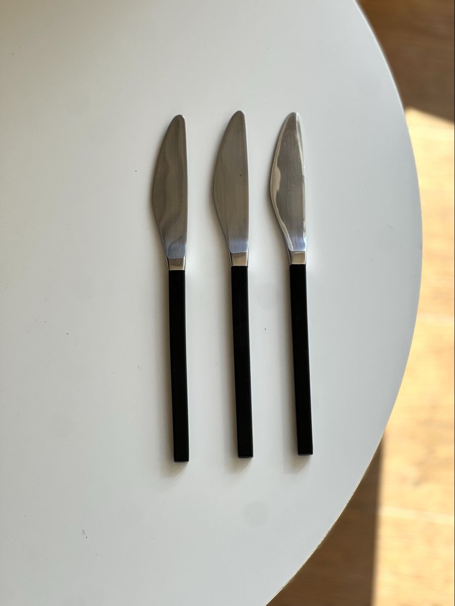 Coltelli: Set mit 12 dänischen Lundtofte Opus Black Handle Messer – Usato da Uerikon venduto da Saffagirl 4