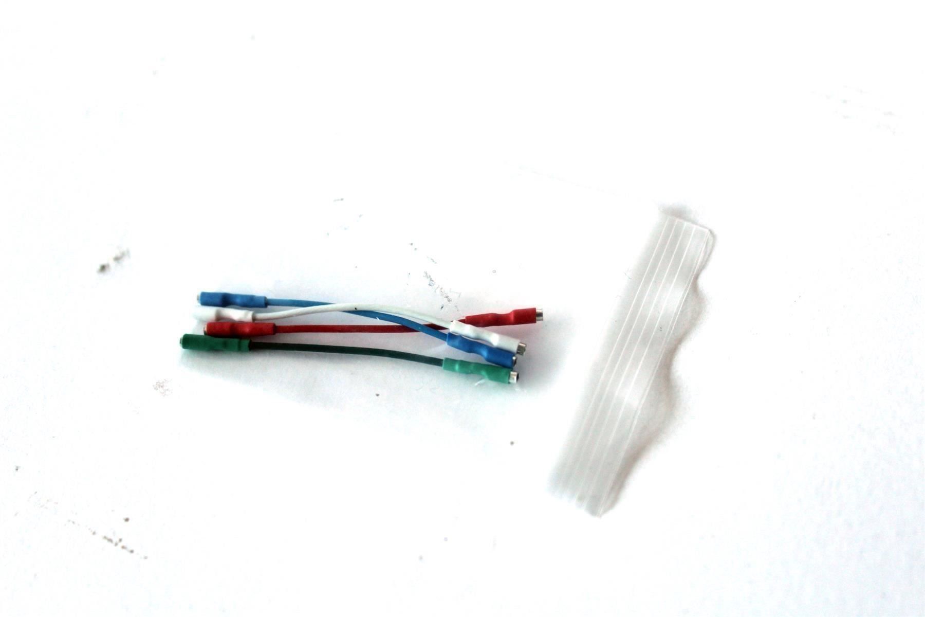 Giradischi: Ein Satz Ladenneue SILBER - HEADSHELL - KABEL in OVP – Nuovo (secondo la descrizione) da Bern venduto da kultiges 6