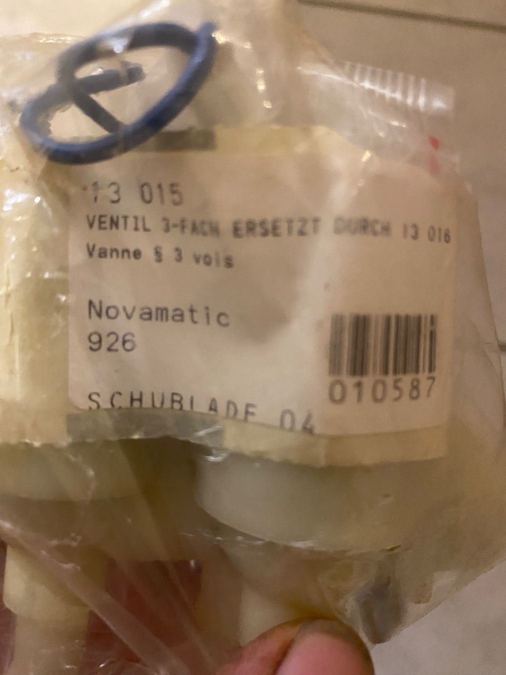 V-Zug Küchengeräte: Wasserventil 3 Fach Novomatic – Neu und originalverpackt aus Schwaderloch von z_g