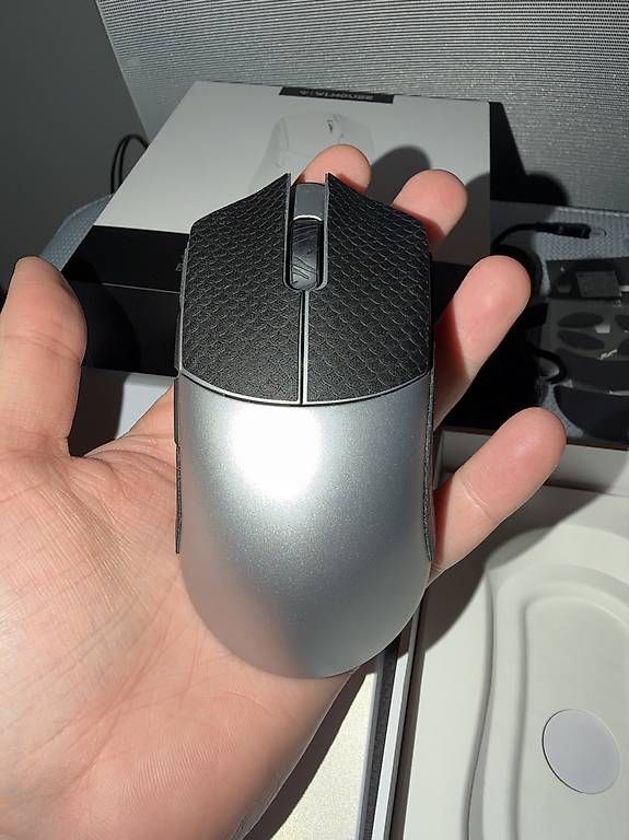 Souris: WLMOUSE BEAST G Mini / Grösse S – D'occasion à Schwerzenbach par Berkeoek 1